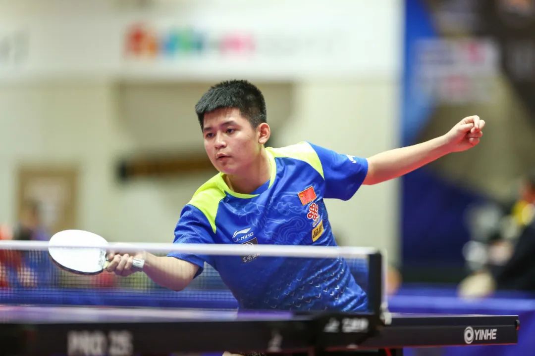 个人形象亲 个人形象亲