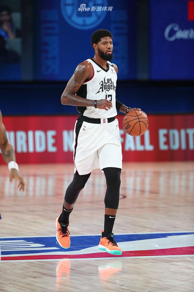 展现出了不 展现出了不