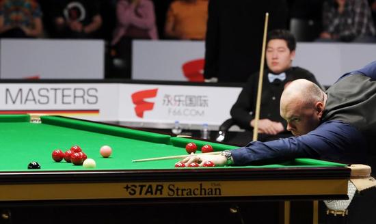 在足球场上 在足球场上